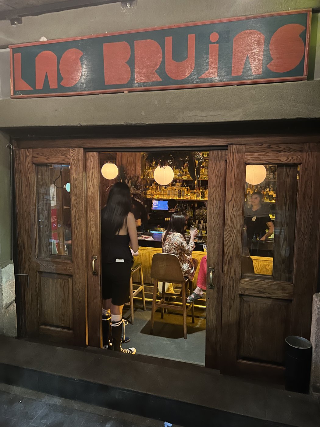 Las Brujas Bar